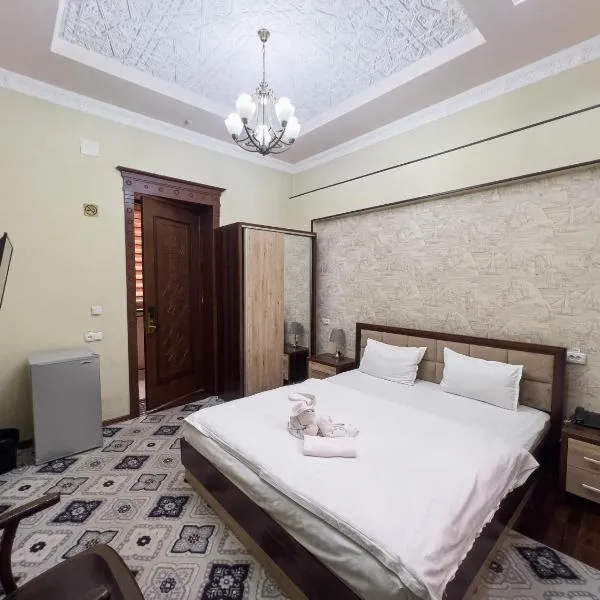 Hotel Gold Begim, מלון בפרגנה