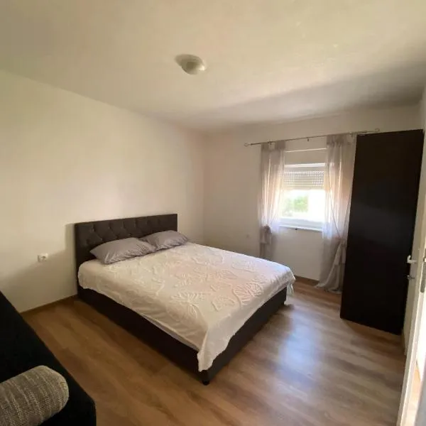 Stan na dan Harmonija, hotel a Nevesinje