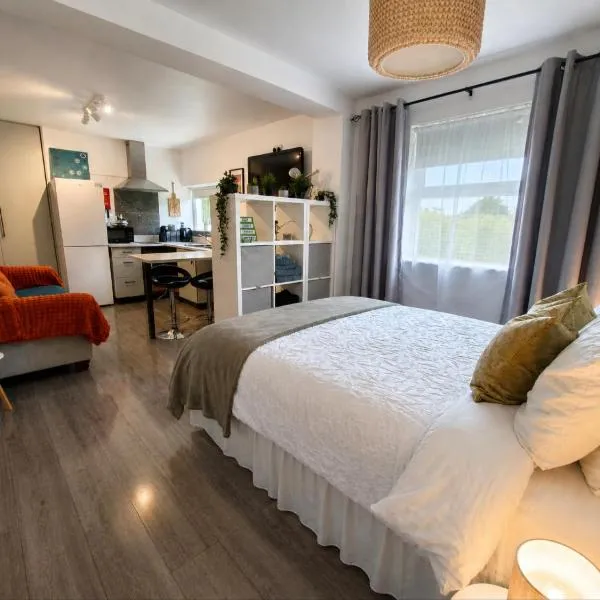 The Éire Escape Countryside Studio near Newgrange & Dublin, hotel di Slane