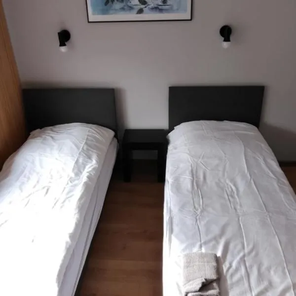 HOSTEL Bytomska Września, hotell i Września