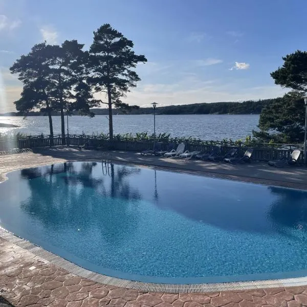 Lägenhet i Strömstad, hotel in Strömstad
