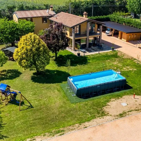 Villa Luna Appartements und Spa, hotel a Calmasino
