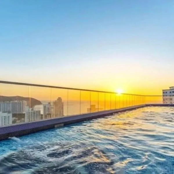APARTASUITE DE LUJO Rodadero Santa Marta، فندق في سانتا مارتا