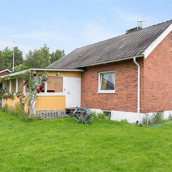 Lägenhet i villa i Adolfsberg, Hotel in Örebro