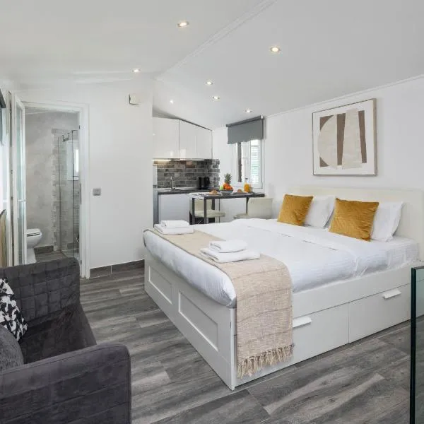 The Loft by Life Homes, hotell i Corfu