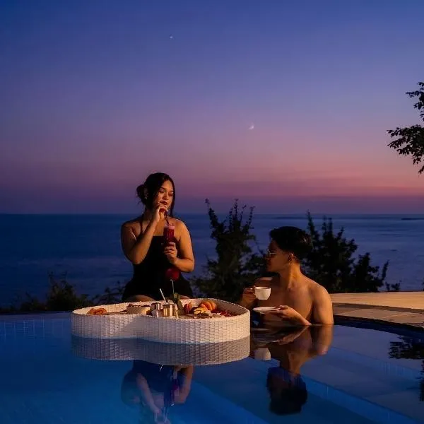 Seraya Cove Estate managed by Manara、Serayaのホテル