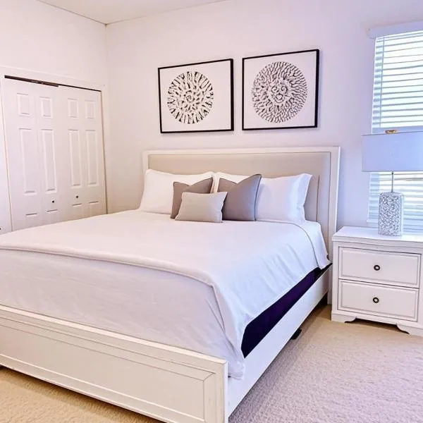 Comfortable Private Room in Luxury Villa - Resort Community - Near Disney, Hotel in Davenport