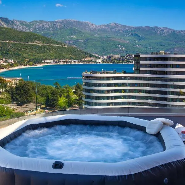 Royal Residence Penthouse - Budva, Center、ブドヴァのホテル
