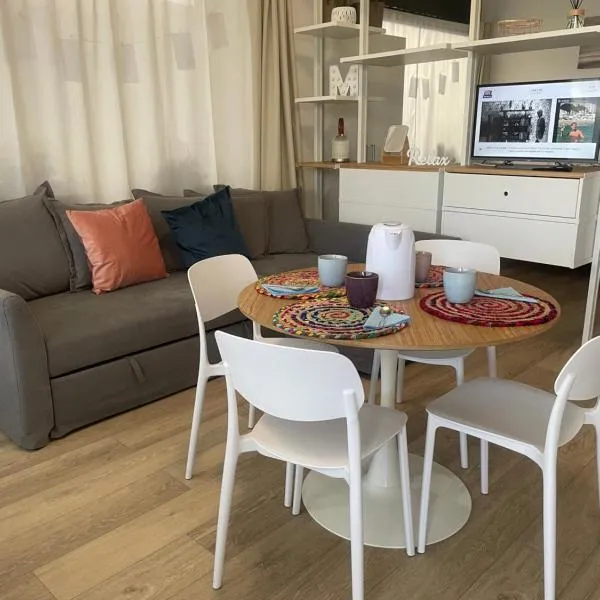 pinetadamare, hotel in Porto SantʼElpidio
