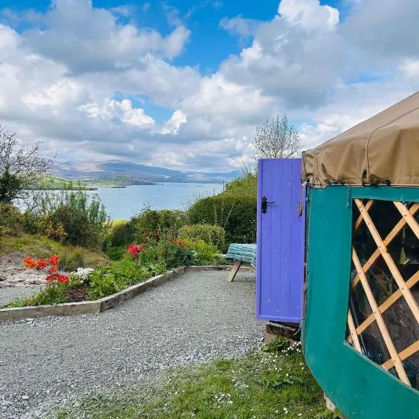 A Magical Cosy Garden Yurt, hotelli kohteessa Ladyʼs Odell