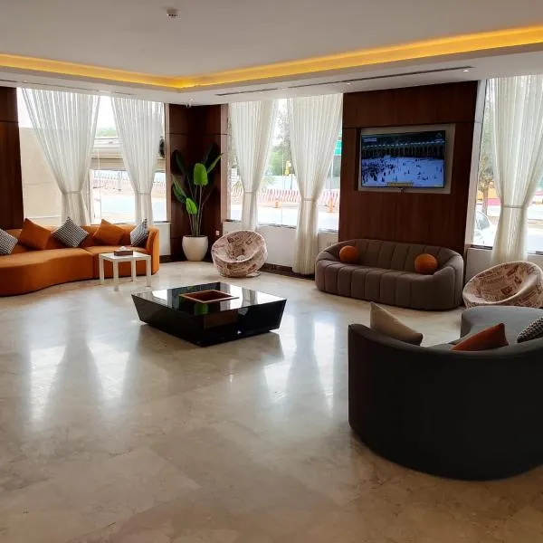 شقق ثري ستار للشقق المخدومة 6, Hotel in Riad