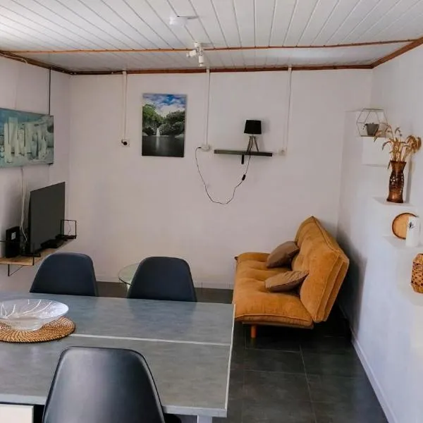 Chez Alexandra et Thierry, Hotel in Saint-Pierre
