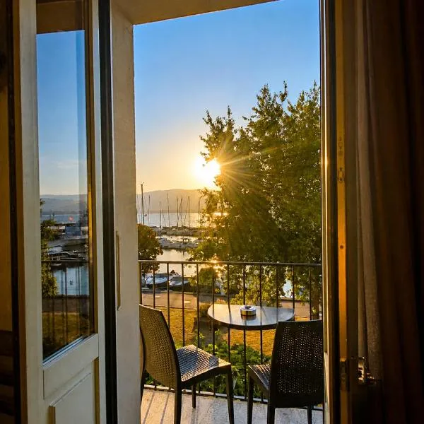 Hôtel La Riviera Victoria: Yvoire şehrinde bir otel
