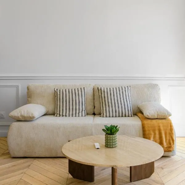 Viesnīca Le Grand Paris - Appartement lumineux avec balcon et parking privatif Višī