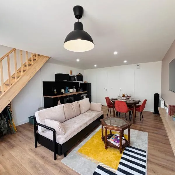 T3 neuf 6 pers, plage 5 min, tout équipé, parking, hotel in Saint-Gilles-Croix-de-Vie