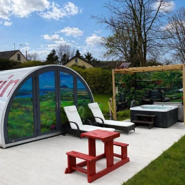 Viesnīca AeroHeaven Glamping pilsētā Kevana