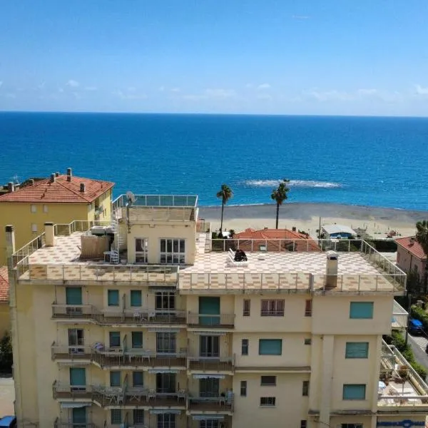 Casavacanze Internazionale, hotel em Diano Marina