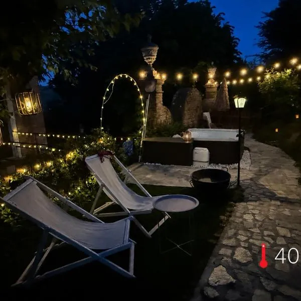 Io&Te Boutique Suite Privata con Jacuzzi a Villa Monteriolo, hotel em Canelli