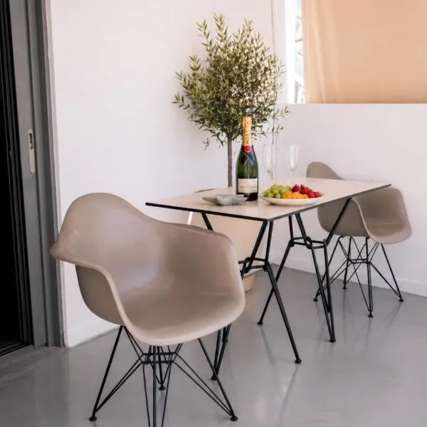 The Minimal Stay Loutraki, hotel u Lutraki