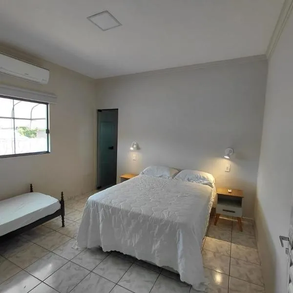 Nosso Lar casa inteira, completa e independente, hotel in Barra do Garças