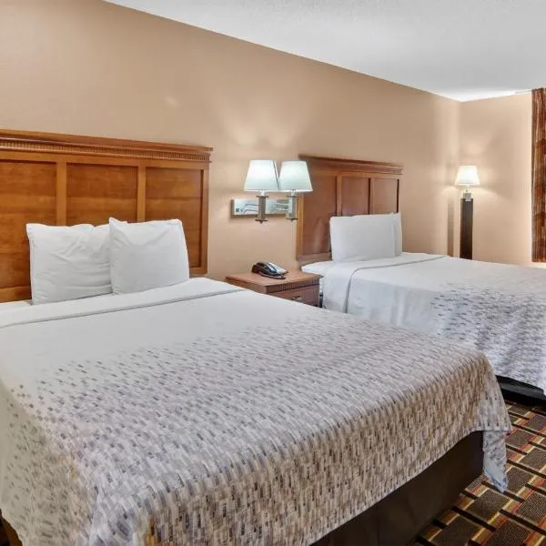 HomeTown Inn & Suites, hotelli kohteessa Longview