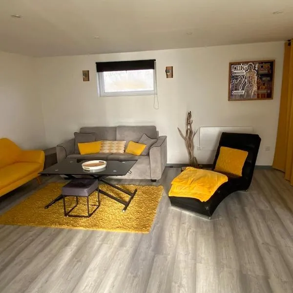 Gîte du bois, hotell sihtkohas La Chaussée