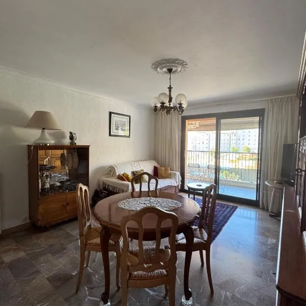 GRAND APPARTEMENT 2 chambres 70m2 Port de Toga, ξενοδοχείο σε Μπαστιά
