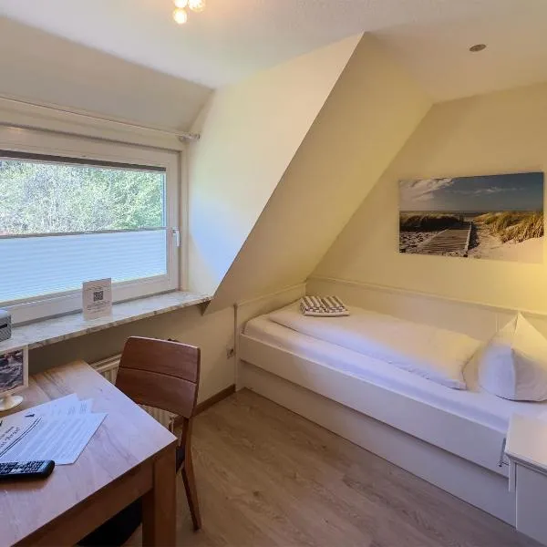 Haus *Üüs Aran* Wohnung Nr. 5, hôtel à Nebel