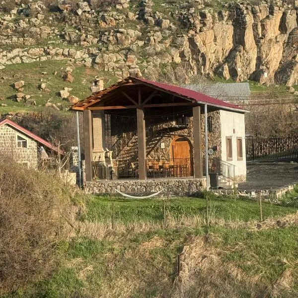 Kʼaghsi에 위치한 호텔 River Home