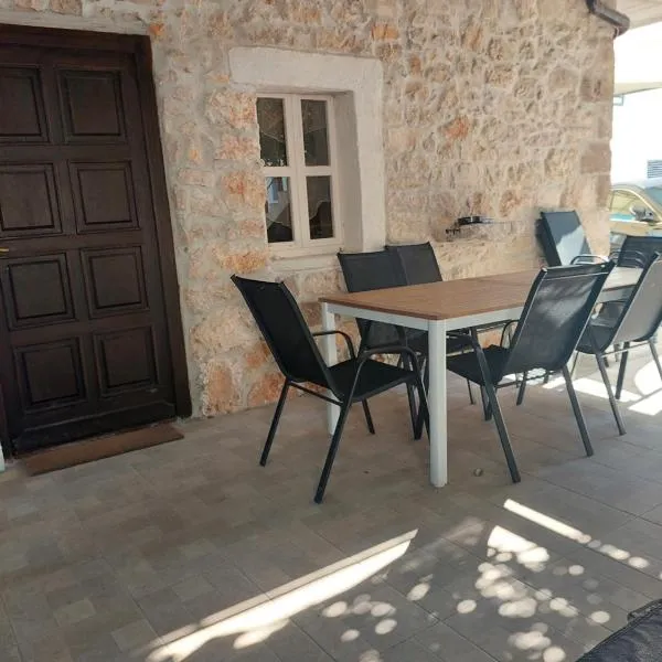 Viesnīca Apartmani Roko pilsētā Ražanaca