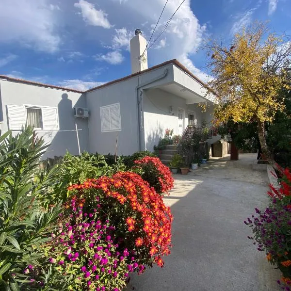 Canka Guest House, hotel in Përmet