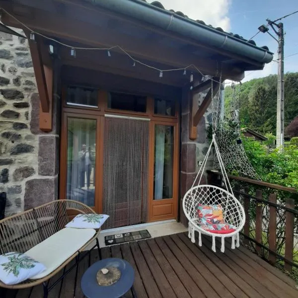 gîte de Véreuges, hotell i Saint-Julien-des-Chazes