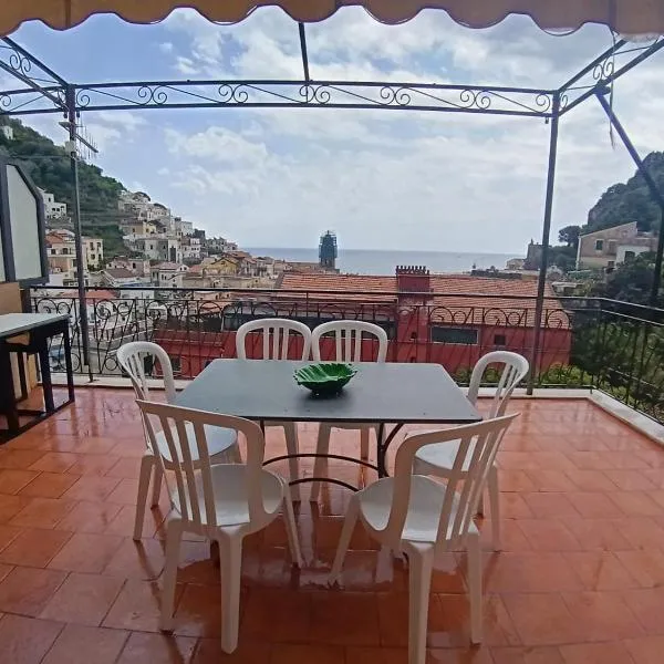 Penthouse in the historical center with sea view 5 minutes away,400mt, from main square, Hotel in Amalfi
