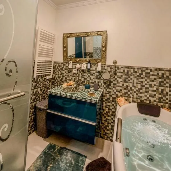 Meyssa's Paradise T3 design avec balnéo, hotel u gradu 'Tanger'