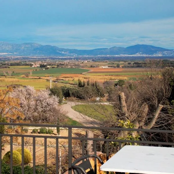 La Masia Costa Brava -Petit B&B-Adults Only, hótel í Garrigás