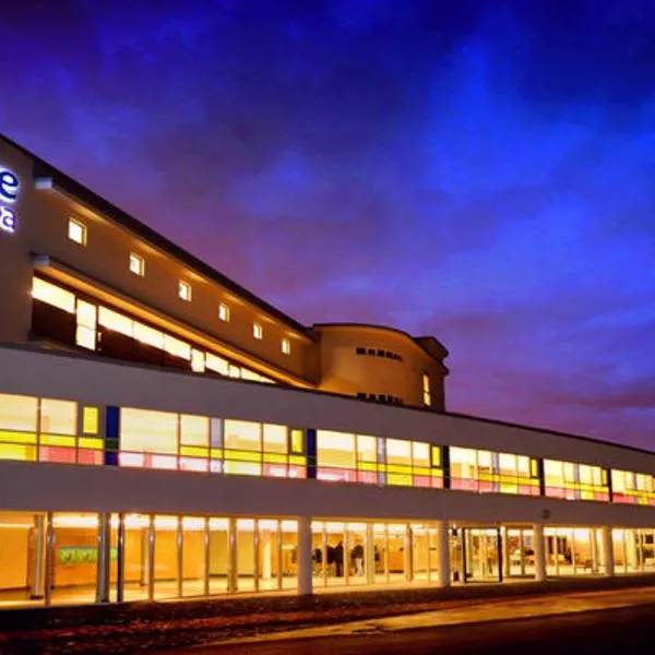 Effina Velence Resort & Spa Apartman, hotel in Velence