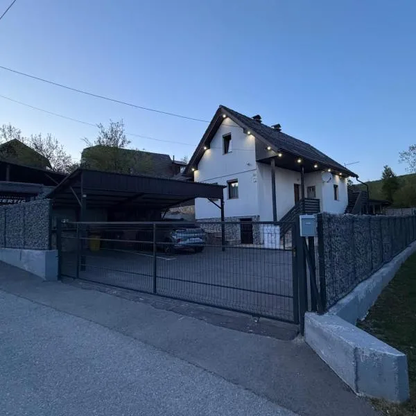 Apartments Sertic 4 stars, Hotel in Poljanak