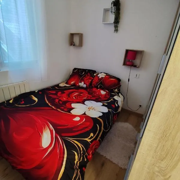 Appartement Centre Ville, hotel in Questembert