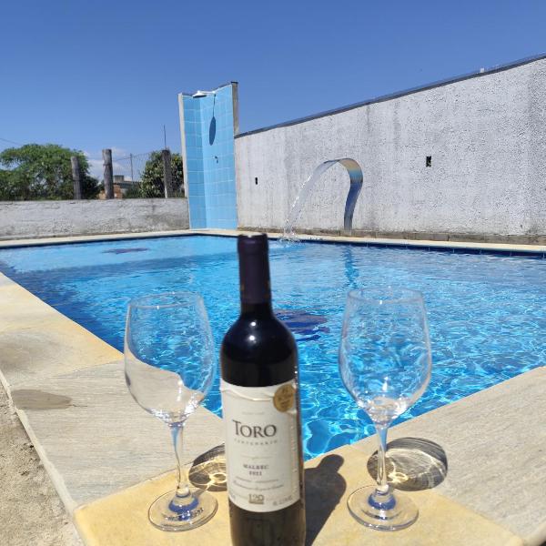 Rancho com Piscina na Beira do Rio
