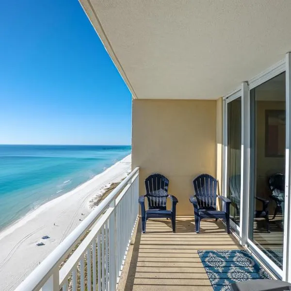 Stunning Emerald Beach Gulf-Front Condo with Spacious Balcony!, hotel a Panama City Beach