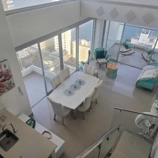 BOCAGRANDE CARTAGENA -Vista aL mar, bahía y ciudad antigua - 3 balcones- ASEO Y LAVANDERIA GRATIS, khách sạn ở Cartagena de Indias