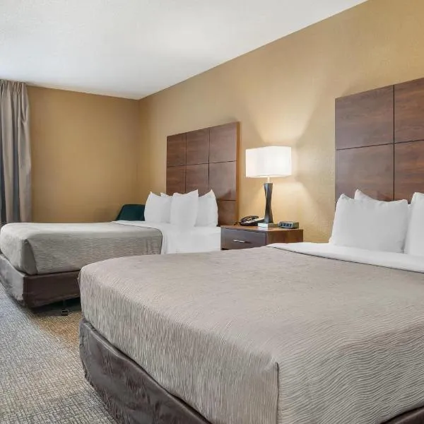 Quality Inn & Suites Manistique, hotel v destinácii Manistique