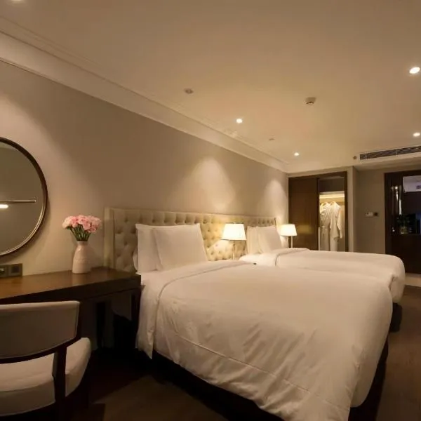 Bow Luxury 3 โรงแรมในดานัง