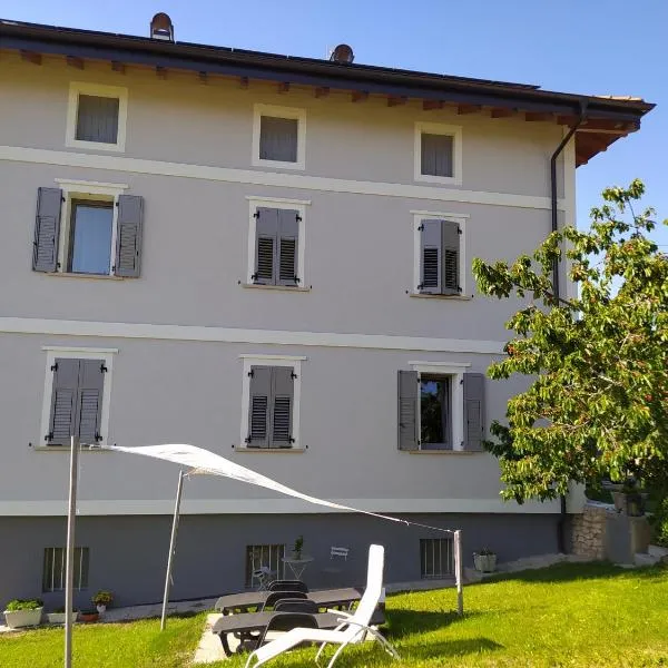 Casa Zucol, hotelli kohteessa Sarnonico