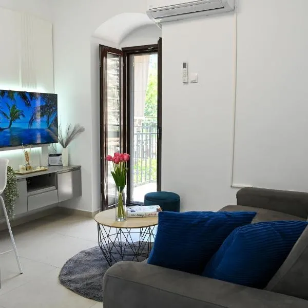 Studio Mare Kotor, hotel en Dobrota