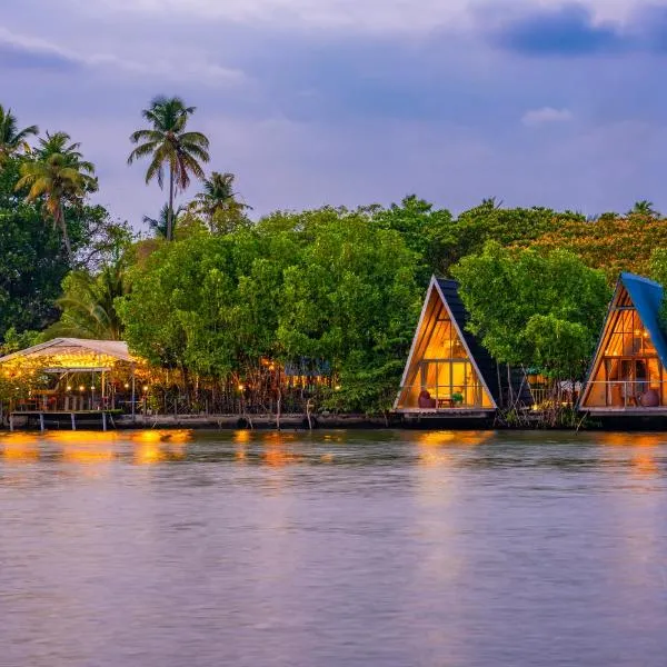 Zostel Kochi, Kumbalangi, hotel a Cochin