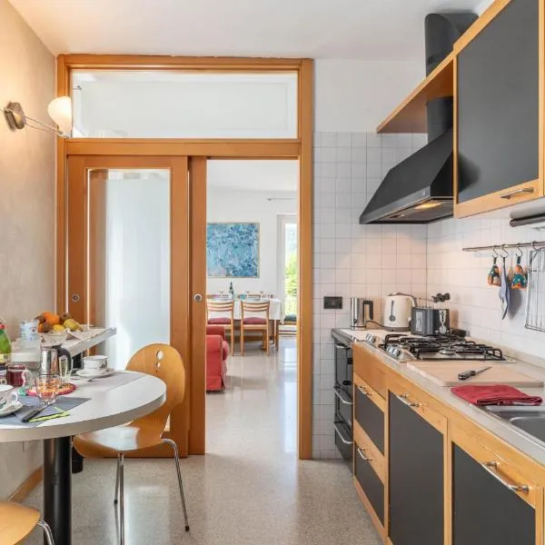 Casa Angeli, Tenna Ospitar – hotel w mieście Tenna