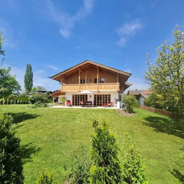 CHIEMSEE Mountain Lodge, Hotel in Bernau am Chiemsee