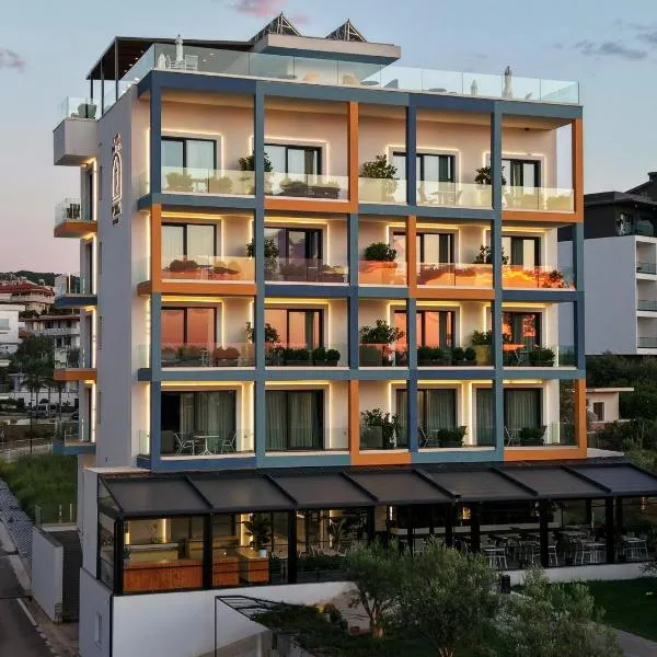Hotel Porta Ksamil، فندق في كساميل