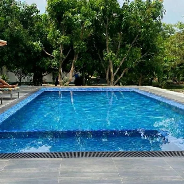 Bee and Birds Hotel - high-speed internet powered by Starlink, hotel i Polonnaruwa